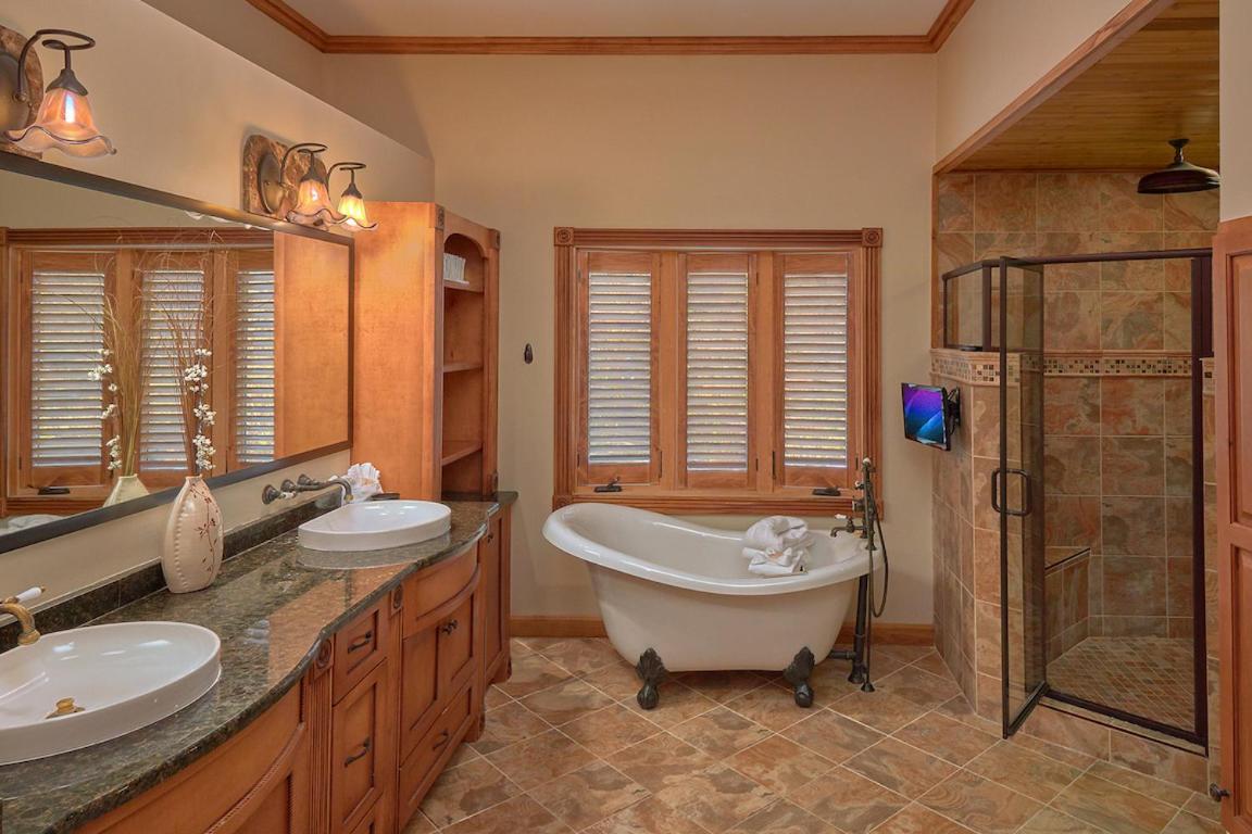 Journey'S End, 5 Bedrooms, Sleeps 12, Private Outdoor Pool, Theater, Sauna Sevierville Εξωτερικό φωτογραφία