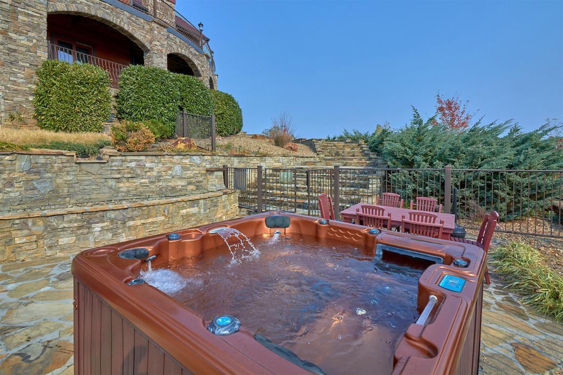 Journey'S End, 5 Bedrooms, Sleeps 12, Private Outdoor Pool, Theater, Sauna Sevierville Εξωτερικό φωτογραφία