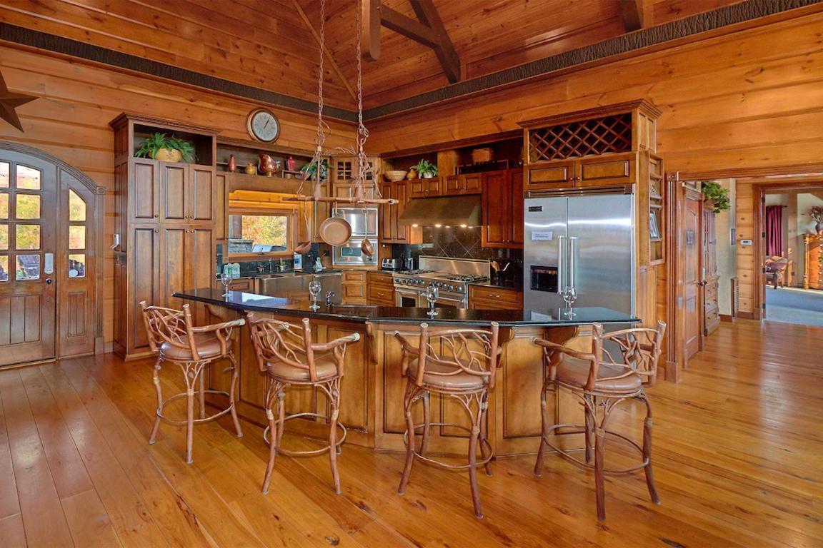Journey'S End, 5 Bedrooms, Sleeps 12, Private Outdoor Pool, Theater, Sauna Sevierville Εξωτερικό φωτογραφία